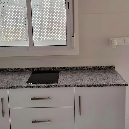 Estudio Cerca De La Playa Y Del Centro Del Pueblo Apartament *