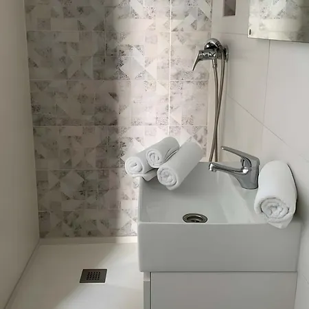 Estudio Cerca De La Playa Y Del Centro Del Pueblo