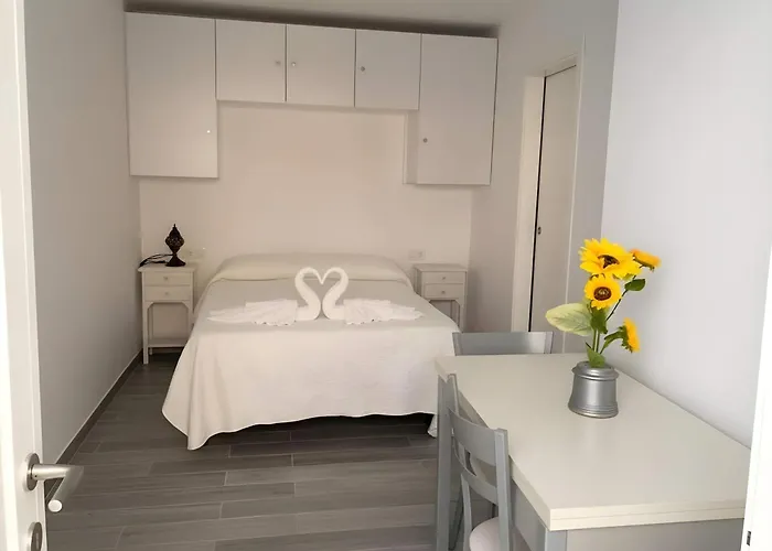 Estudio Cerca De La Playa Y Del Centro Del Pueblo *