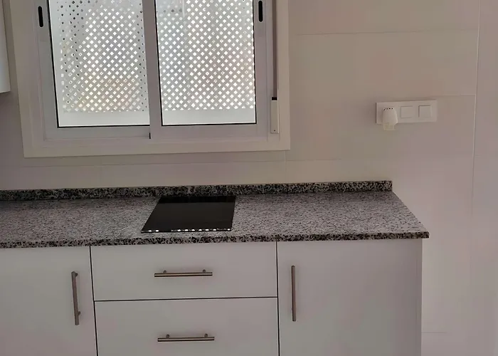 Estudio Cerca De La Playa Y Del Centro Del Pueblo شقة *